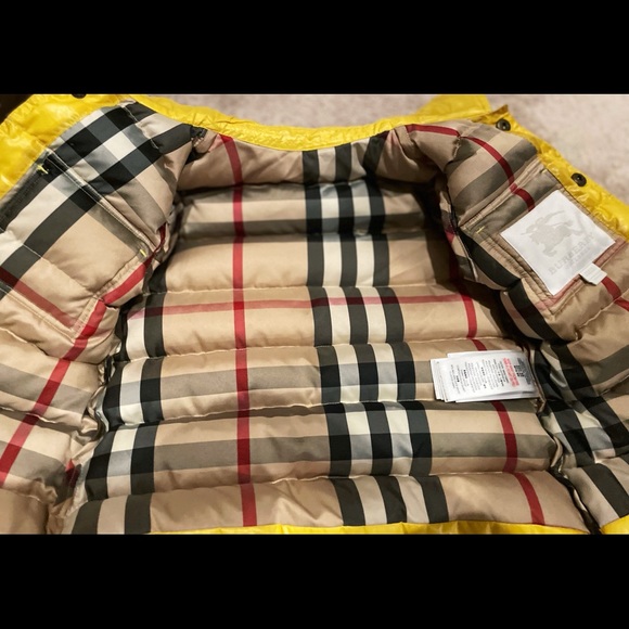 Burberry 4T boy‘s down jacket - Picture 5 of 5